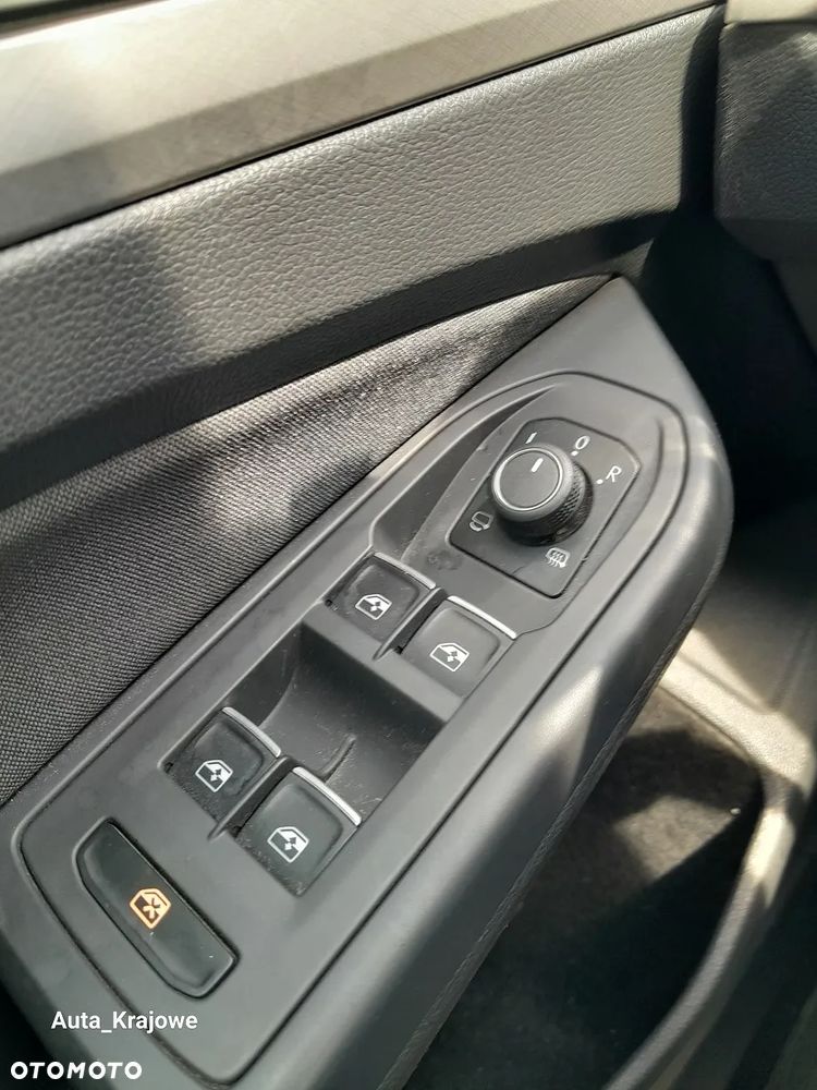 Volkswagen Golf VIII 2.0 TDI Life - 25