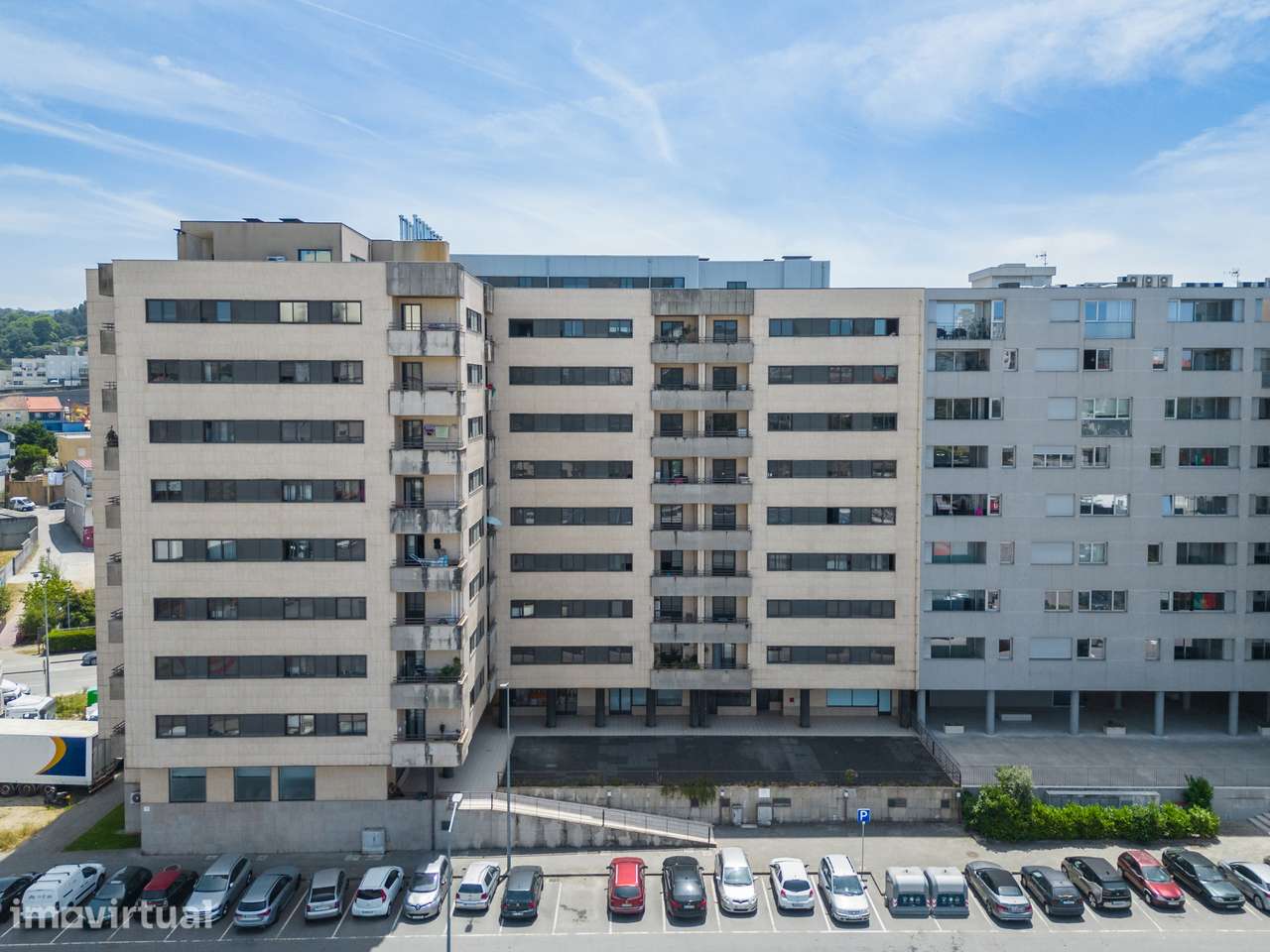Apartamento T2 com 107m2 e garagem fechada próximo do centro de Braga - Grande imagem: 5/44