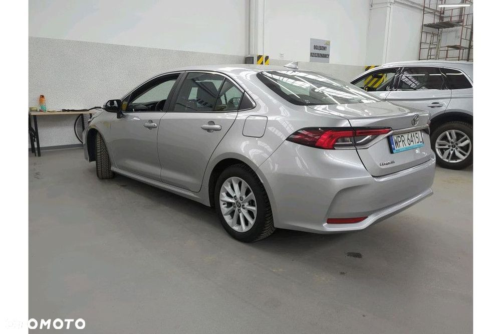 Toyota Corolla - 2