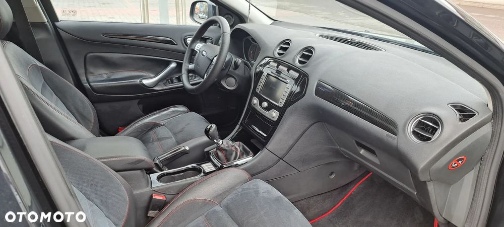 Ford Mondeo SW 2.5 Titanium S - 20