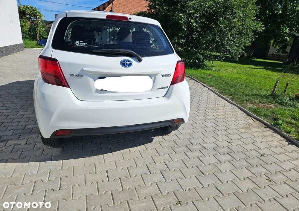 Toyota Yaris Hybrid 100 Active EU6 - 2