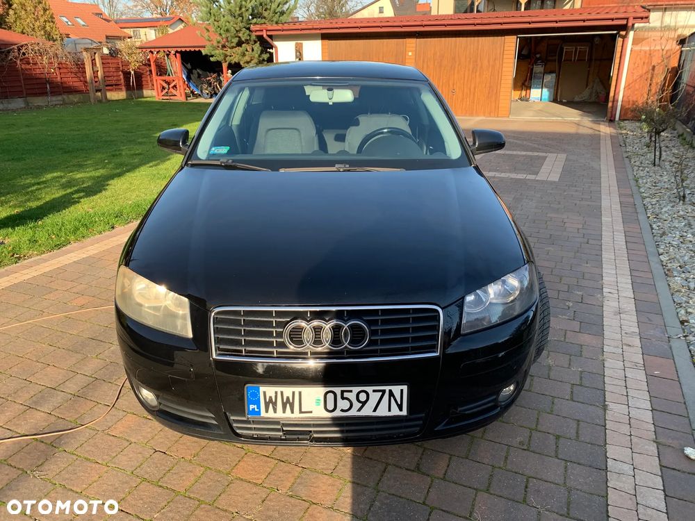 Audi A3 3-drzwiowe 2.0 FSI Attraction - 34