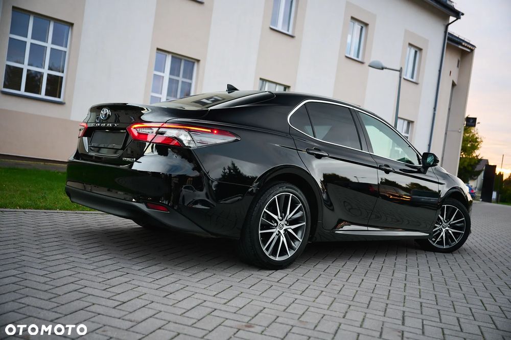 Toyota Camry 2.5 Hybrid Executive CVT - 21
