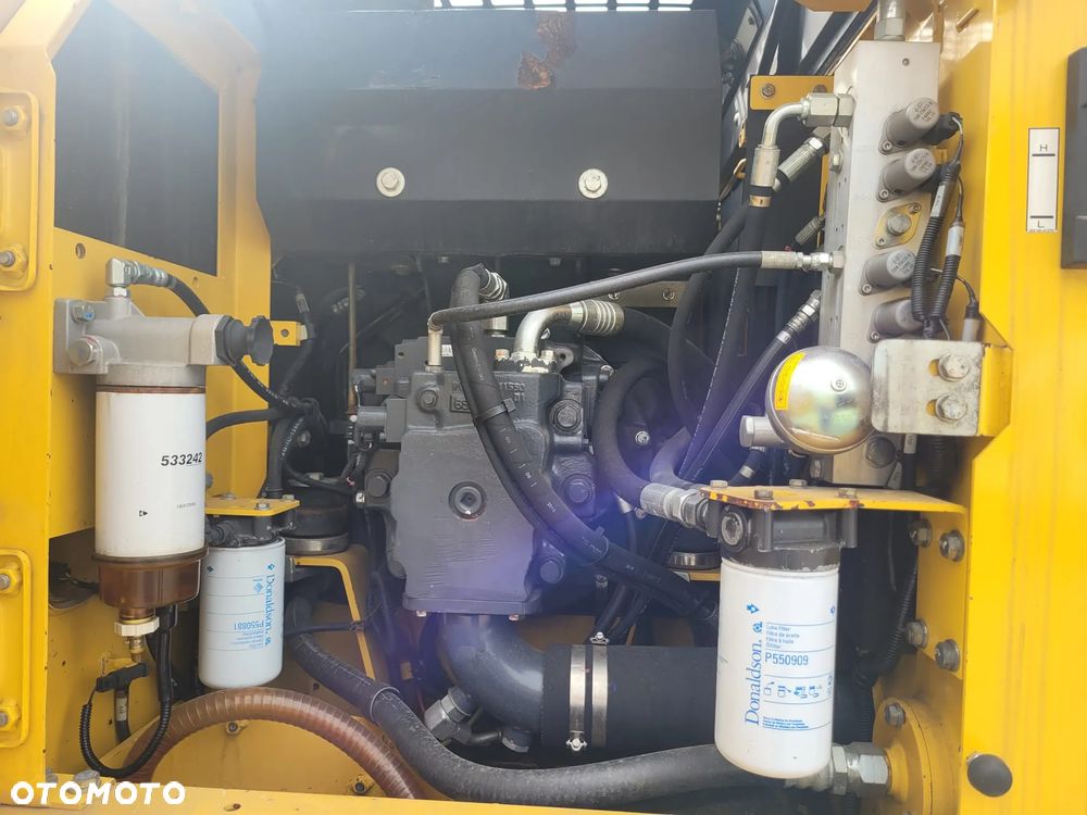 Komatsu PW 160 - 8 Wysięgnik dwuczęściowy, 3 ramiona - 19