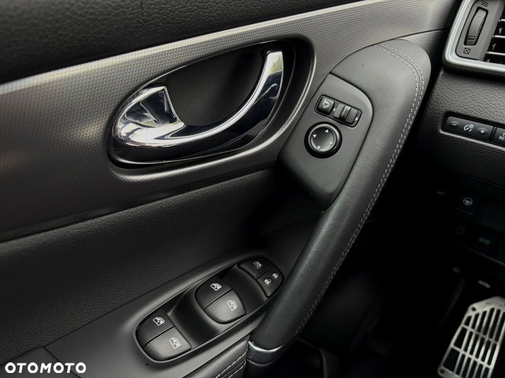 Nissan Qashqai 1.3 DIG-T DCT TEKNA+ - 33