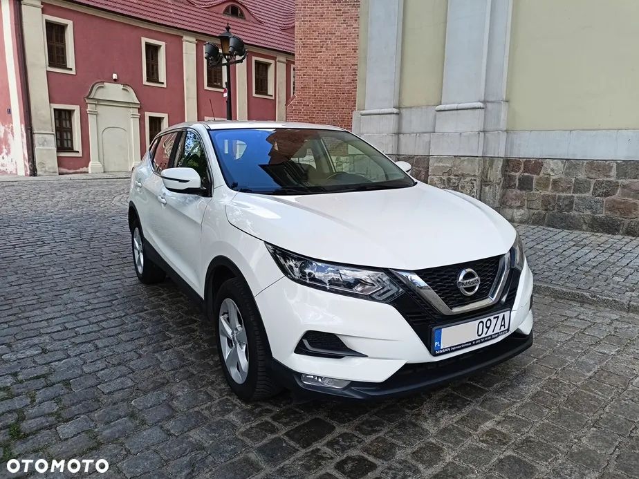 Nissan Qashqai - 1