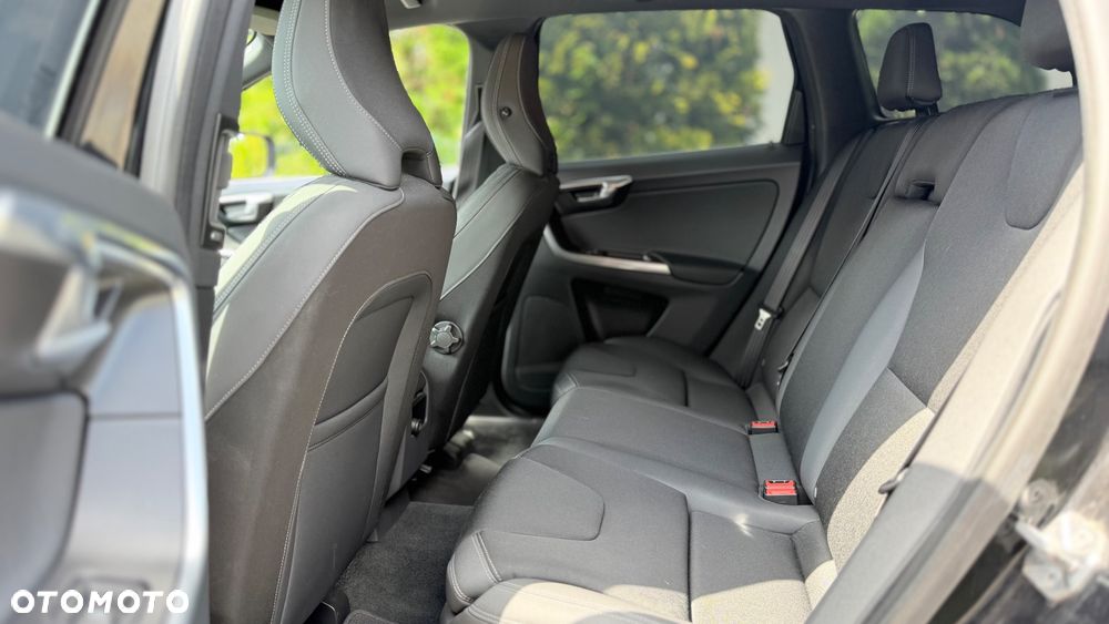 Volvo XC 60 D4 Geartronic Edition Pro - 20
