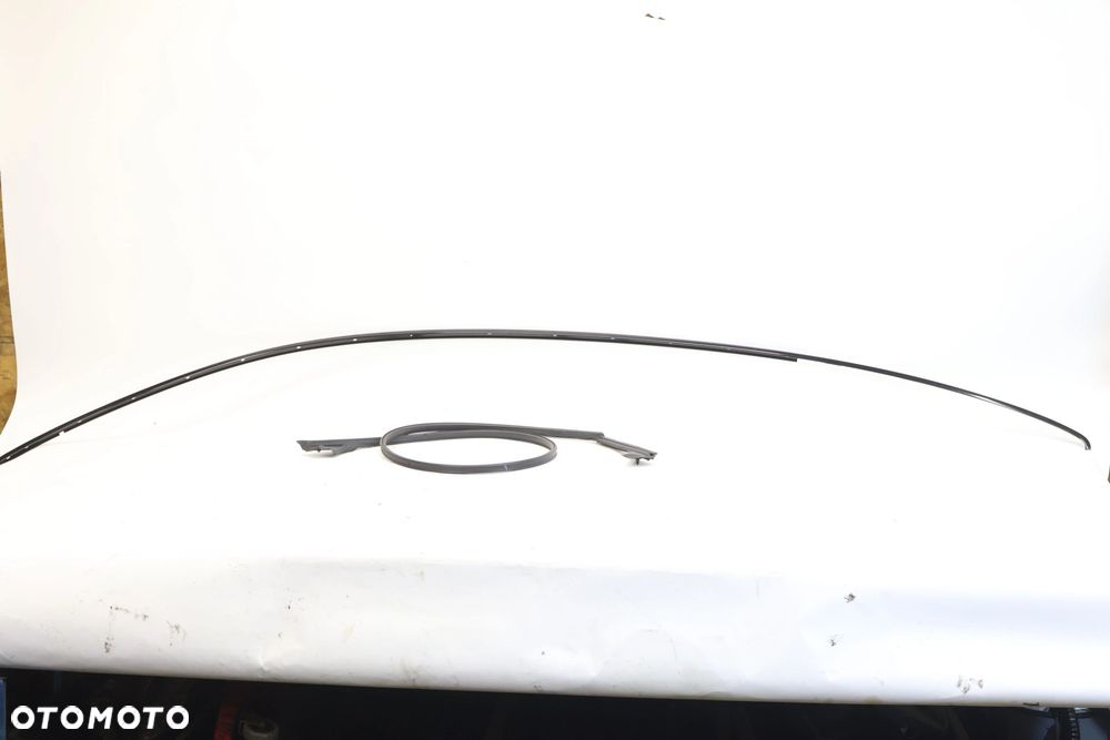 Mercedes CLA W117 lewa listwa karoseryjna A11767307 - 1