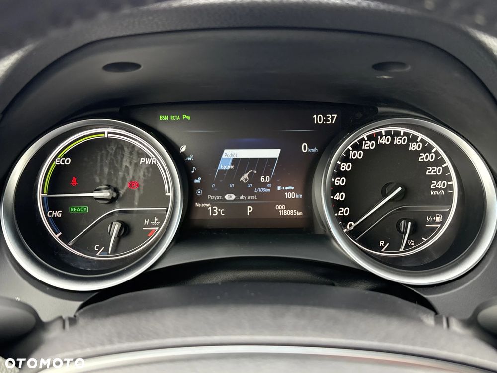 Toyota Camry 2.5 Hybrid Executive CVT - 12