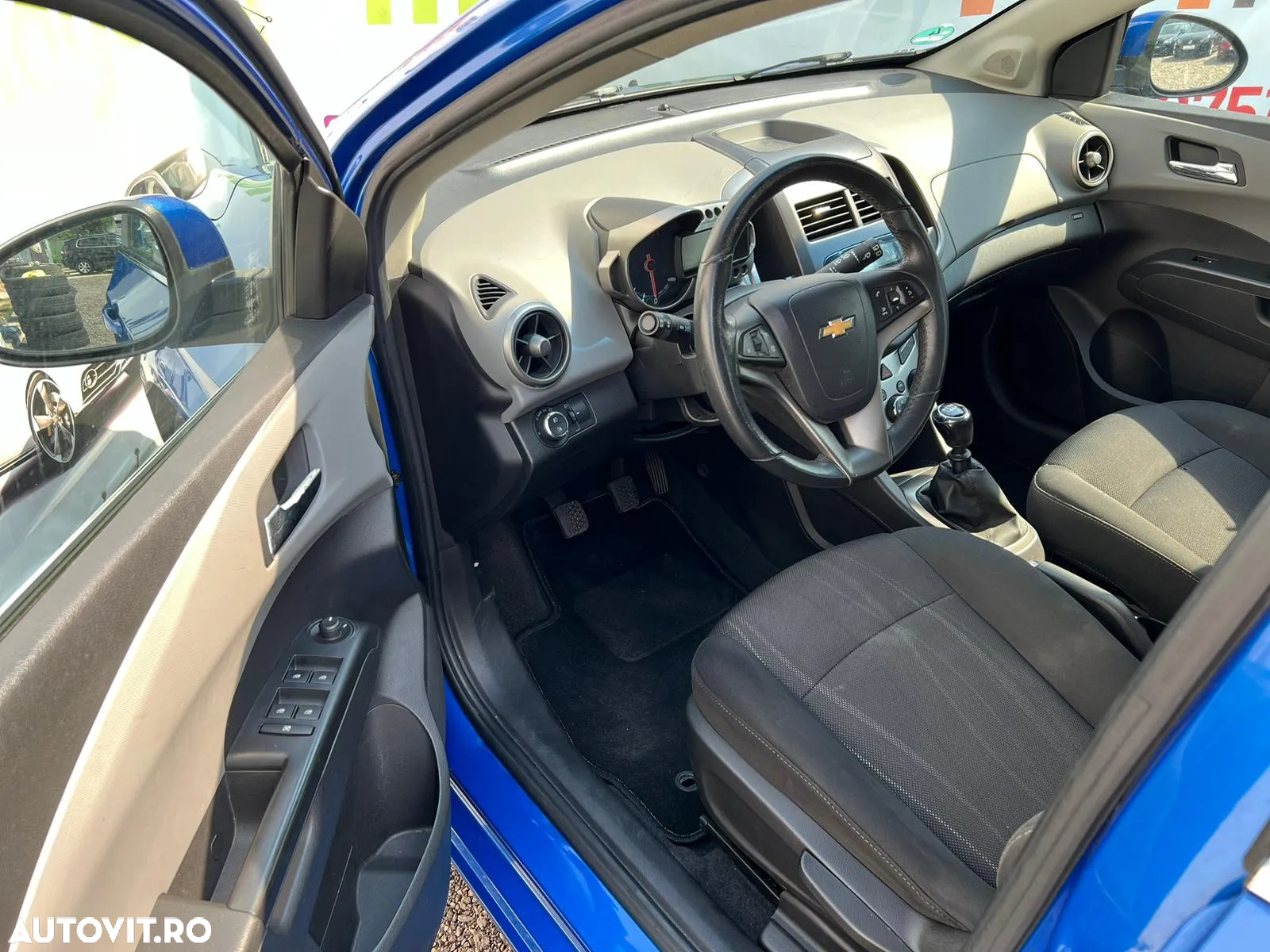 Chevrolet Aveo 1.6 LTZ - 27