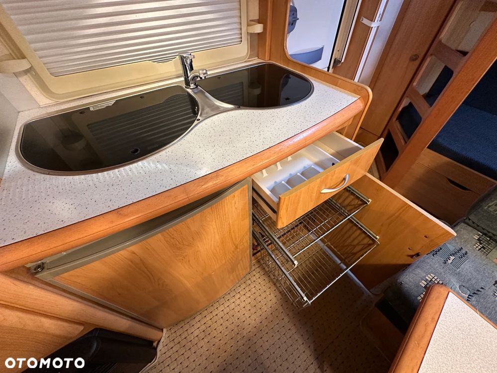 Hobby 500 KMFE z napędem i nową markizą. DMC 1400 kg !! RATY !! - 23