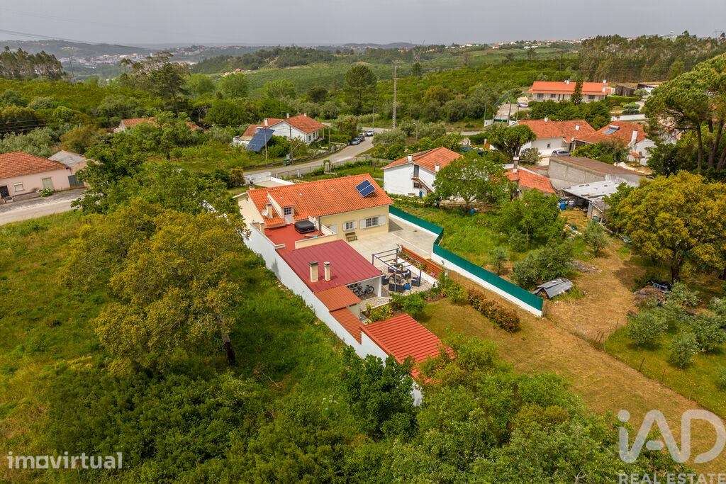 Moradia térrea T3 em Aljubarrota de 135 m2 - Grande imagem: 3/40