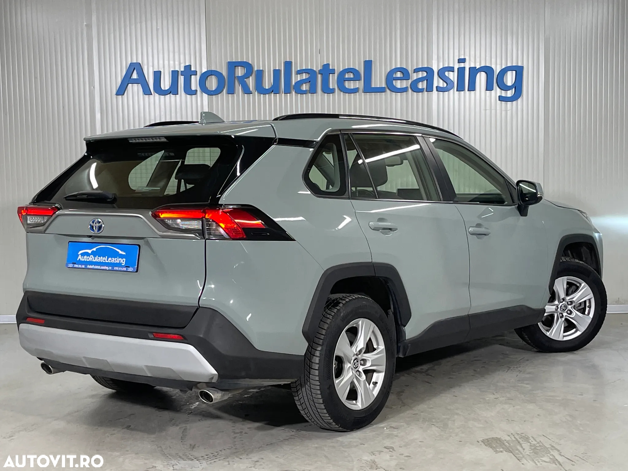 Toyota RAV4 - 3