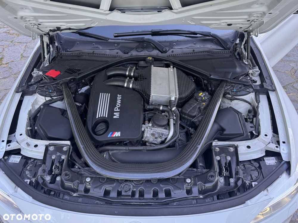 BMW M4 DKG - 14