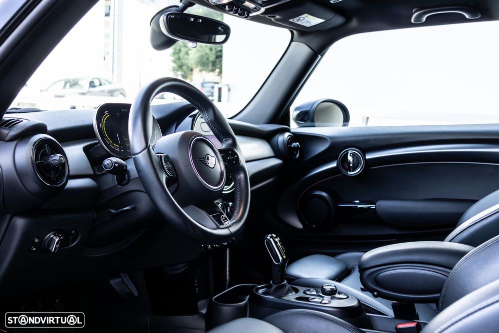 MINI 3 Portas Cooper E Classic S - 16