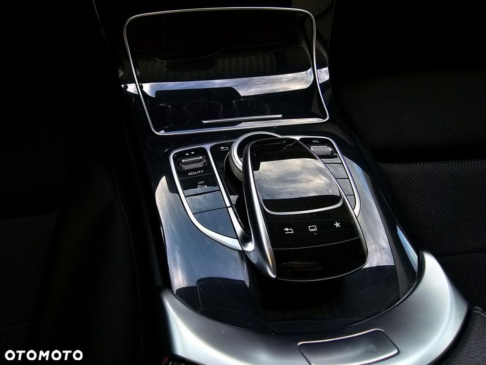 Mercedes-Benz Klasa C - 28