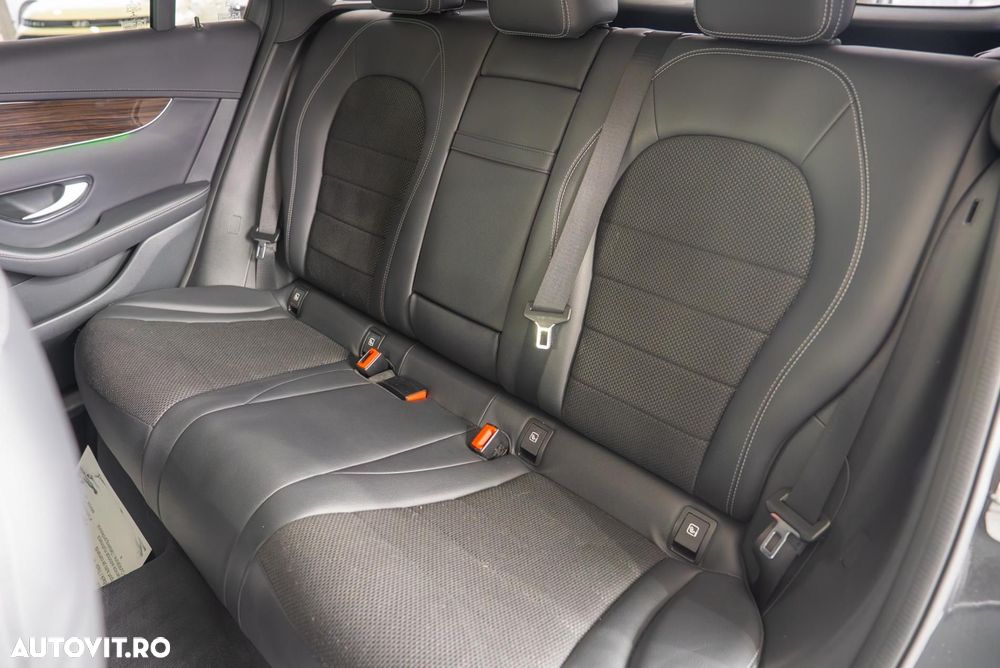 Mercedes-Benz GLC - 22