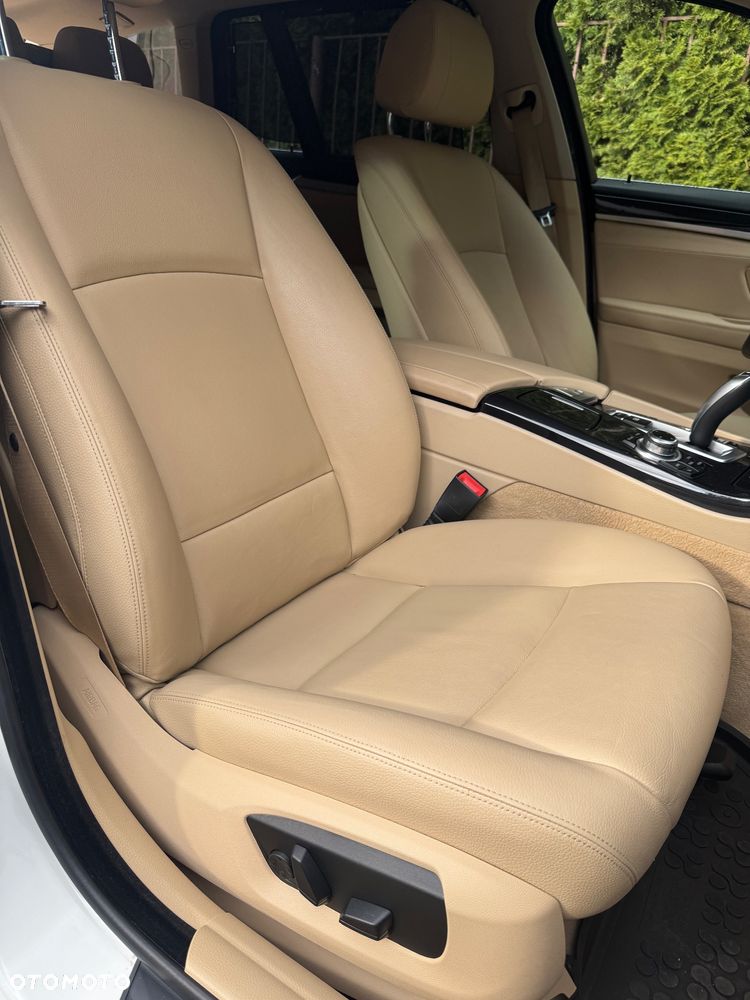BMW Seria 5 520d xDrive Luxury Line - 13