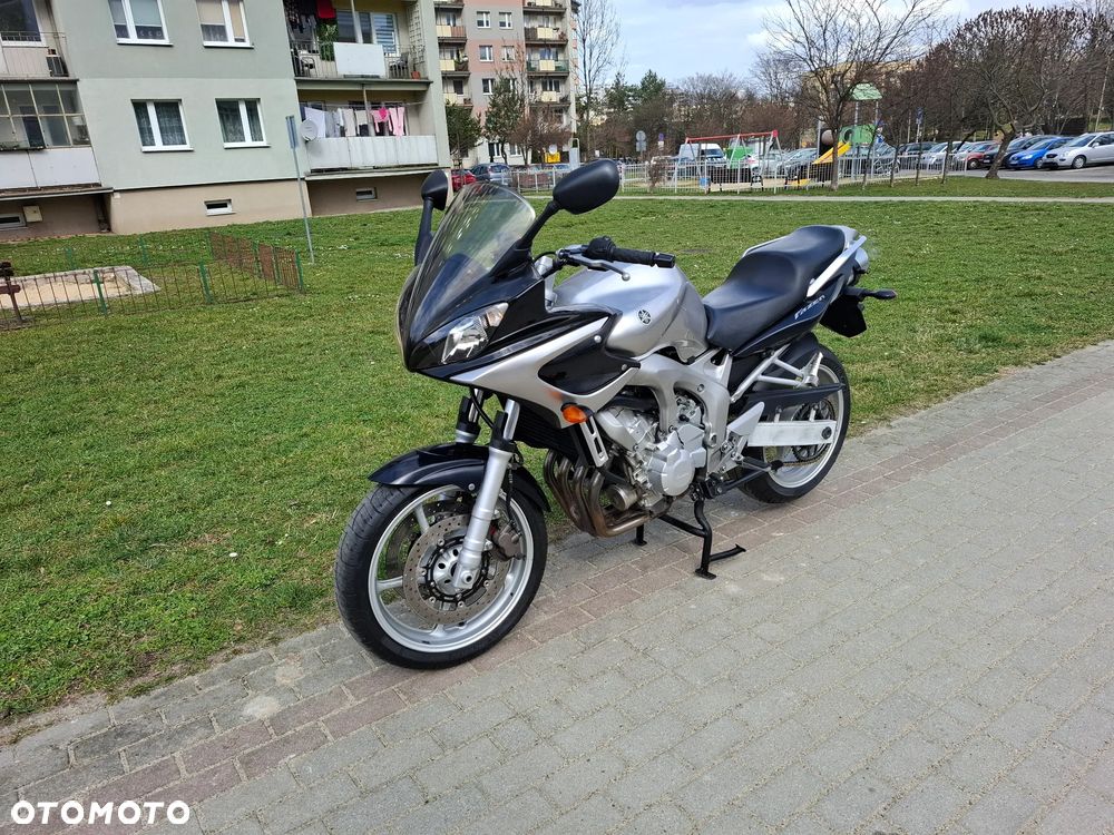 Yamaha FZ6 - 2