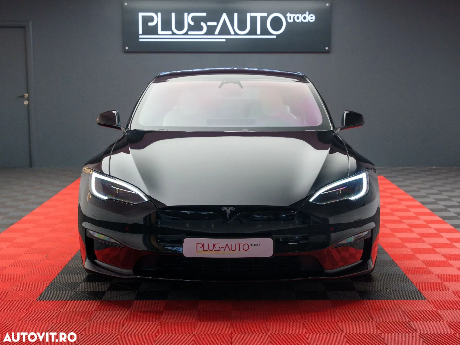 Tesla Model S Plaid - 7