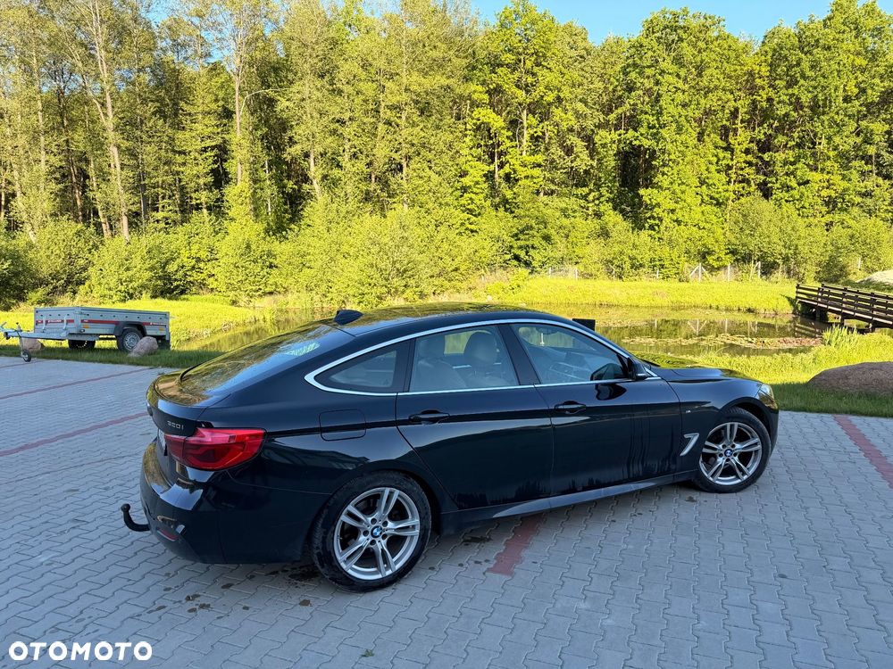 BMW Seria 3 320i GPF - 2