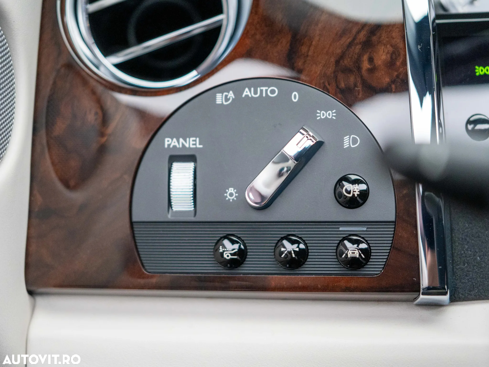 Rolls-Royce Dawn Standard - 25