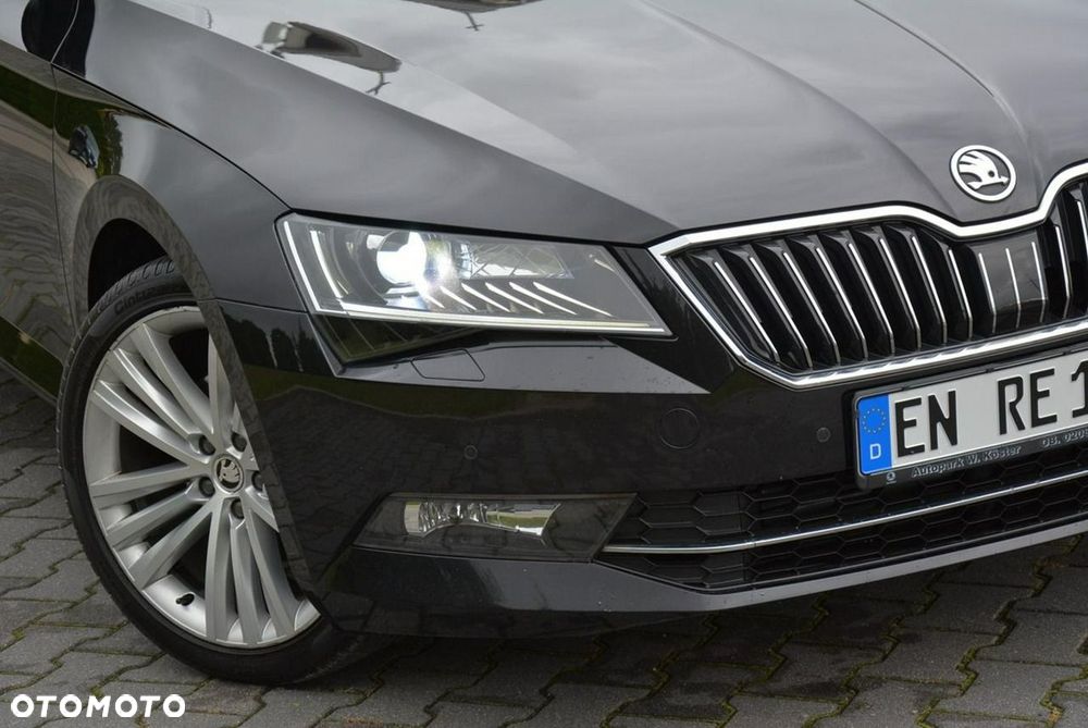 Skoda Superb 2.0 TDI DSG Premium Edition - 7