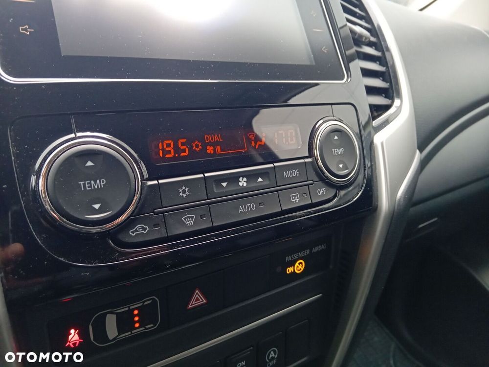Mitsubishi L200 - 18