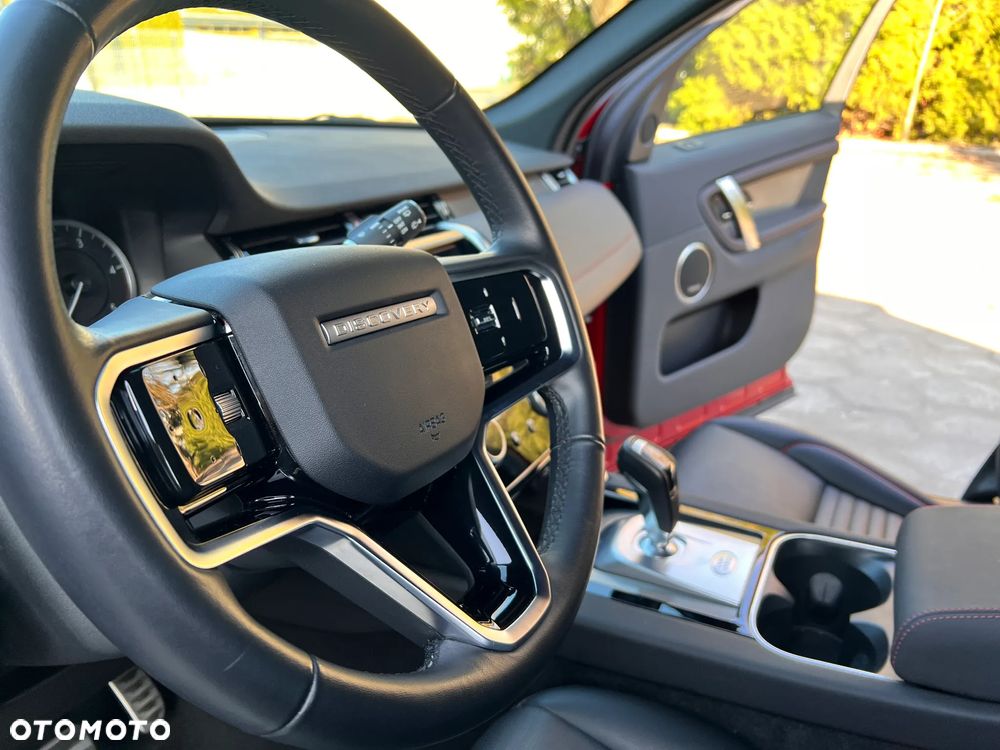 Land Rover Discovery Sport - 31