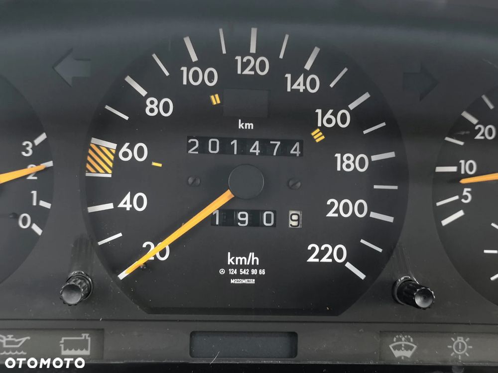 Mercedes-Benz W124 (1984-1993) - 33