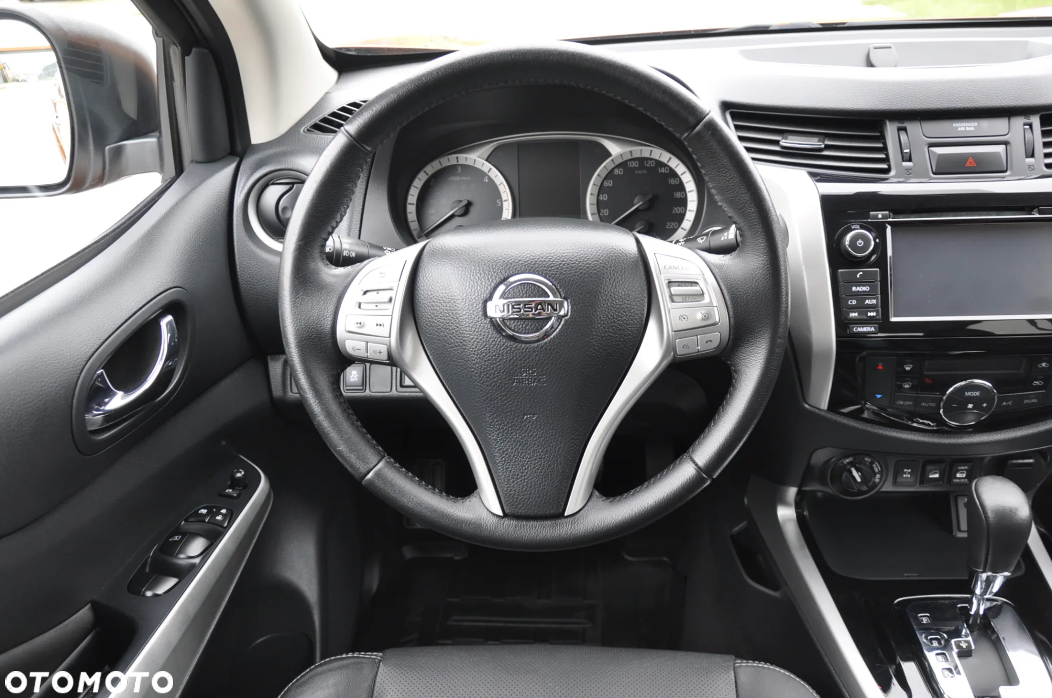 Nissan Navara - 33