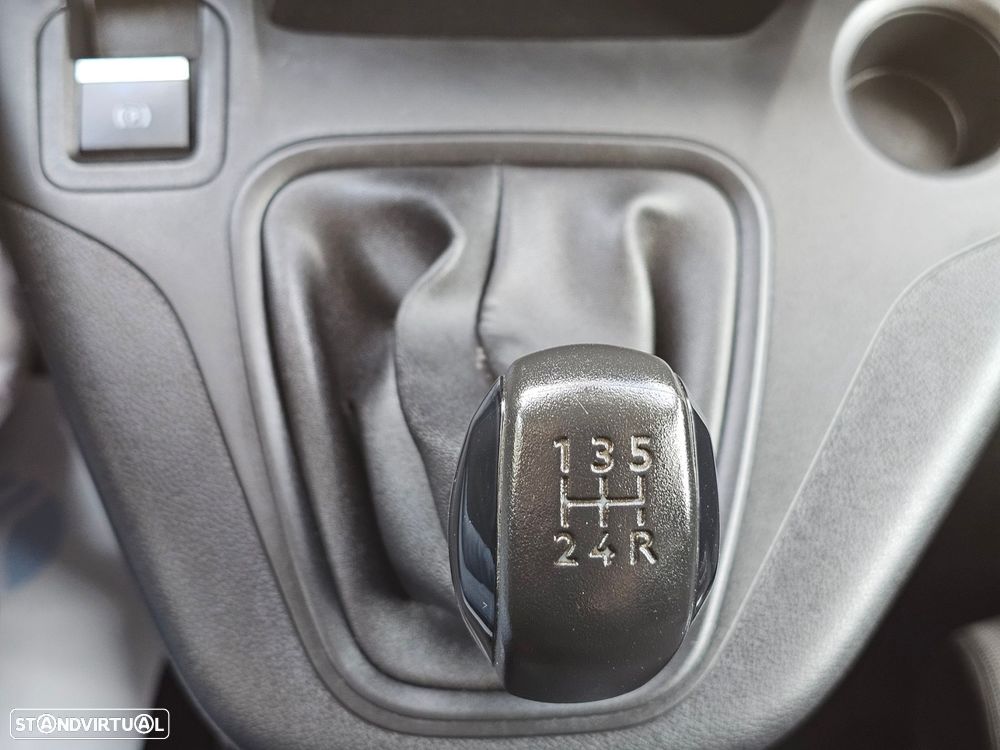 Peugeot Partner 1.5 BlueHDi Premium Standard - 22