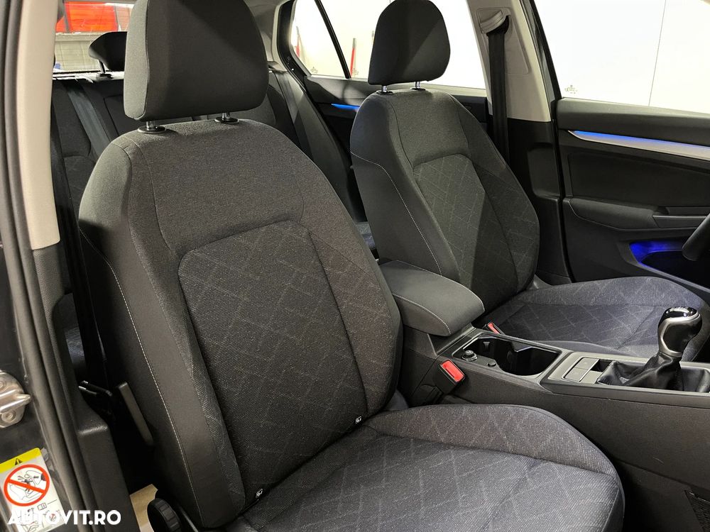 Volkswagen Golf 1.0 TSI Life - 11