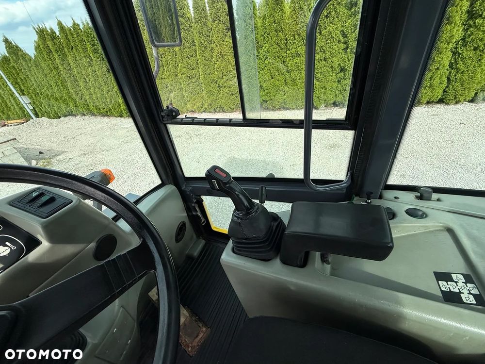 Komatsu Komatsu WA 65 - 3 / PIĘKNA / ZADBANA / CENA BRUTTO / SPROWADZONA Z NIEMIEC / ORYGINAŁ / MAŁE GABARYTY / SILNA I ZWINNA / 60 70 M 506 509 L30 L35 906 907 320 318 750 850 - 16