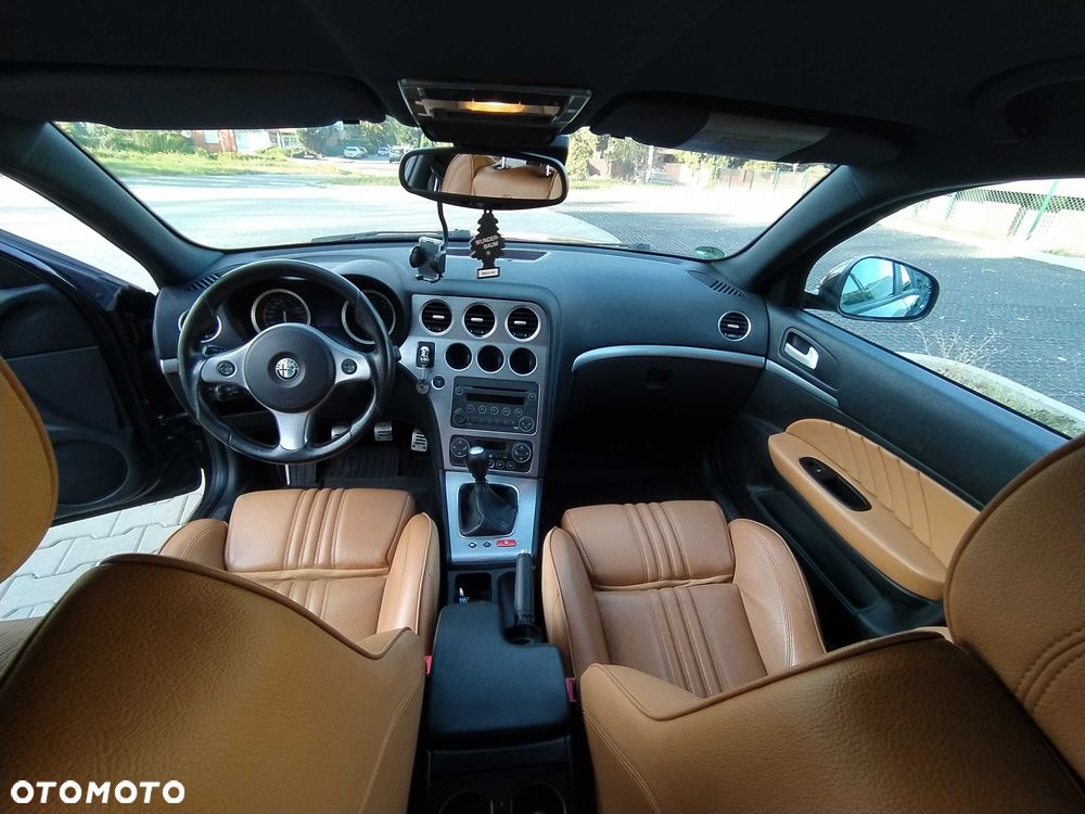 Alfa Romeo 159 - 6