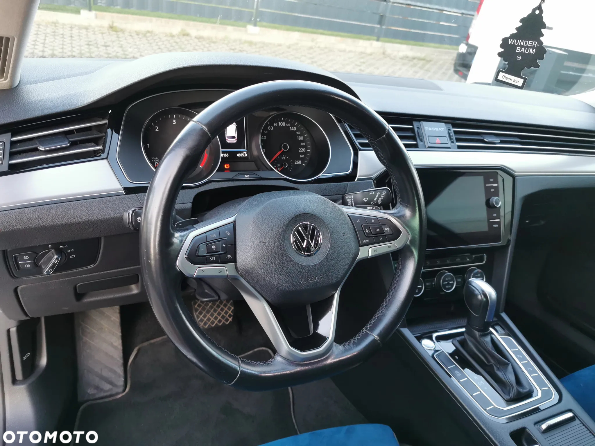 Volkswagen Passat - 8