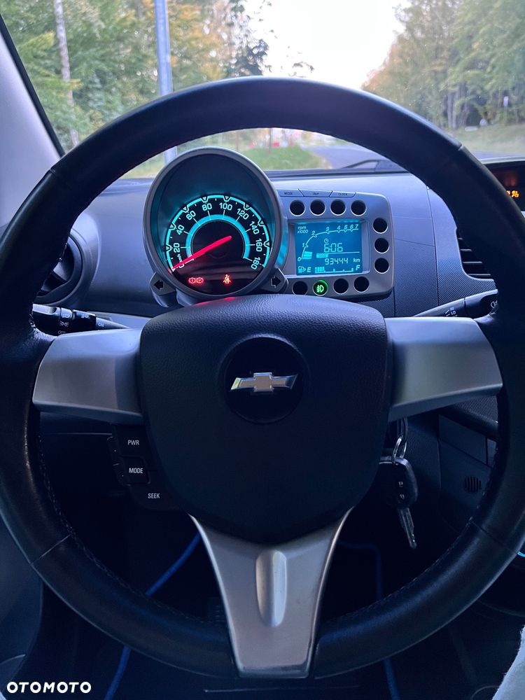 Chevrolet Spark - 28