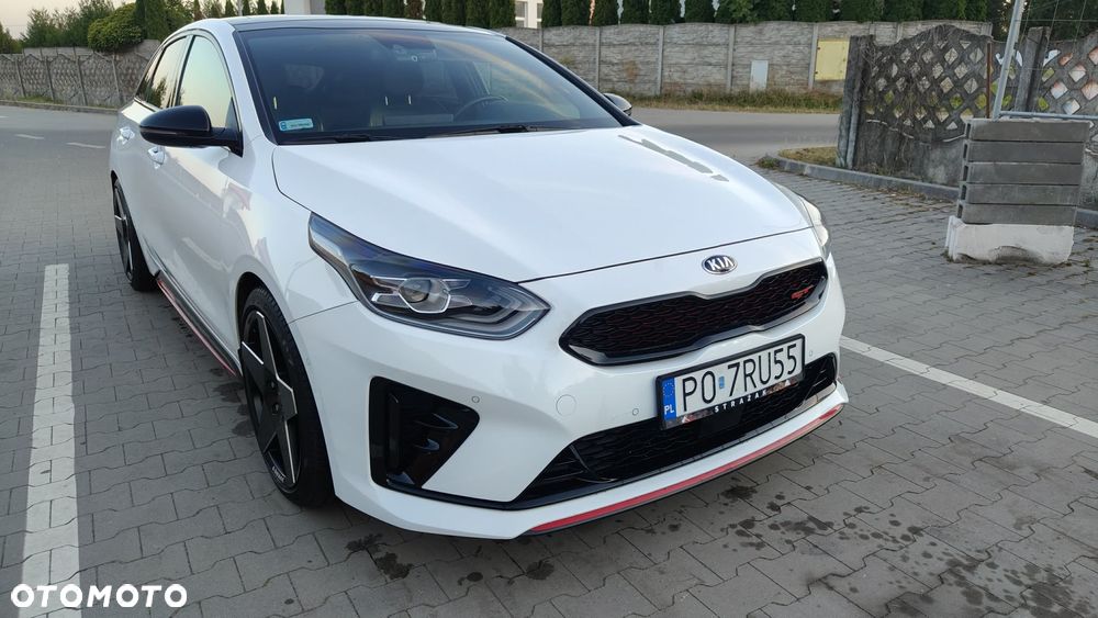 Kia ProCeed - 21