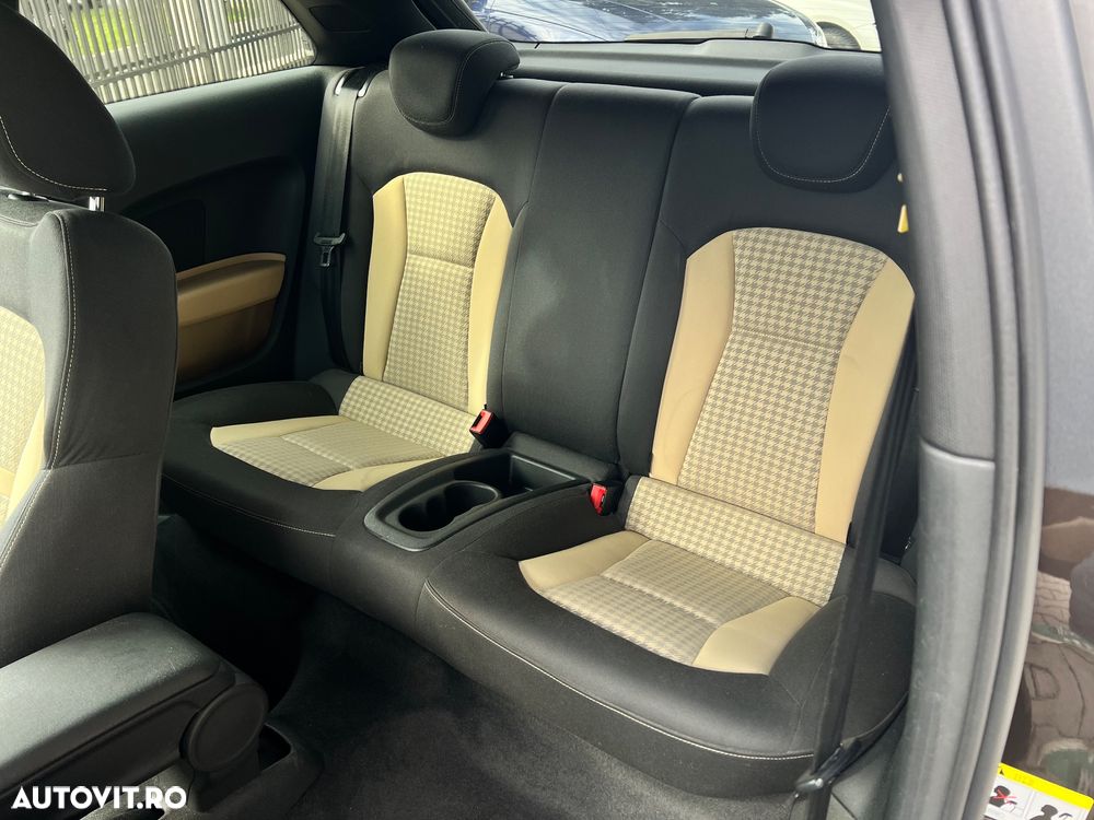 Audi A1 1.6 TDI Sportback S line Sportpaket - 15