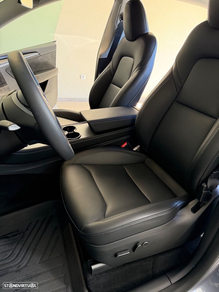 Tesla Model Y Long Range Tração Integral - 21