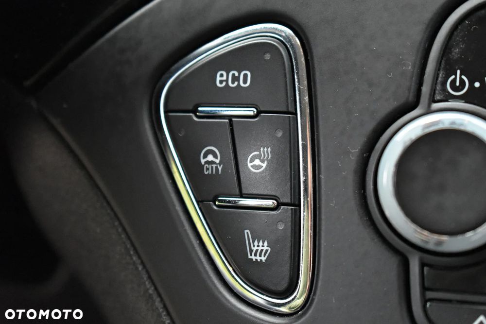 Opel Corsa 1.4 16V EcoFLEX Start-Stop Innovation - 32