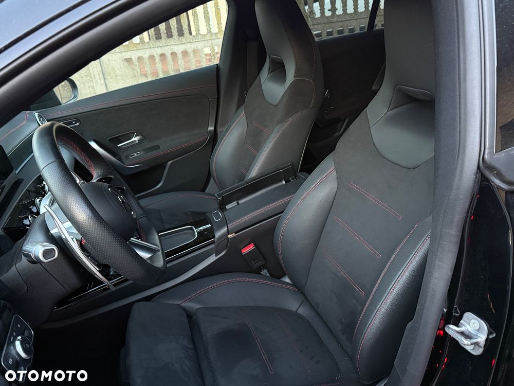 Mercedes-Benz CLA 200 mHEV AMG Line 7G-DCT - 11