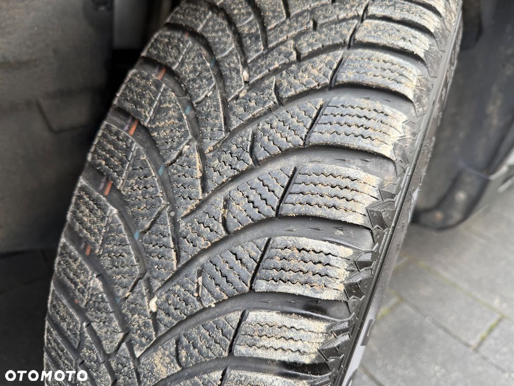 Peugeot 2008 BlueHDi 100 STOP & START Signature - 39