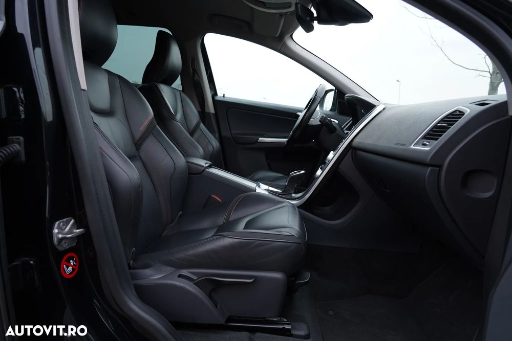 Volvo XC 60 D3 AWD Aut. Ocean Race - 17