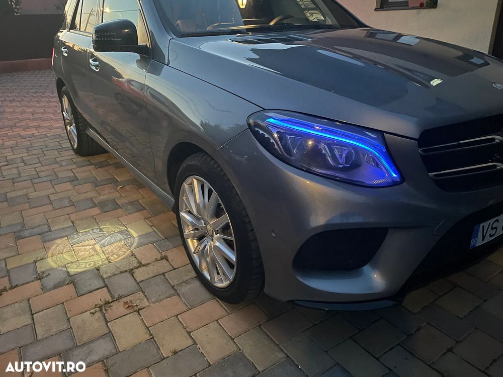 Mercedes-Benz GLE 250 d 4Matic 9G-TRONIC AMG Line - 11