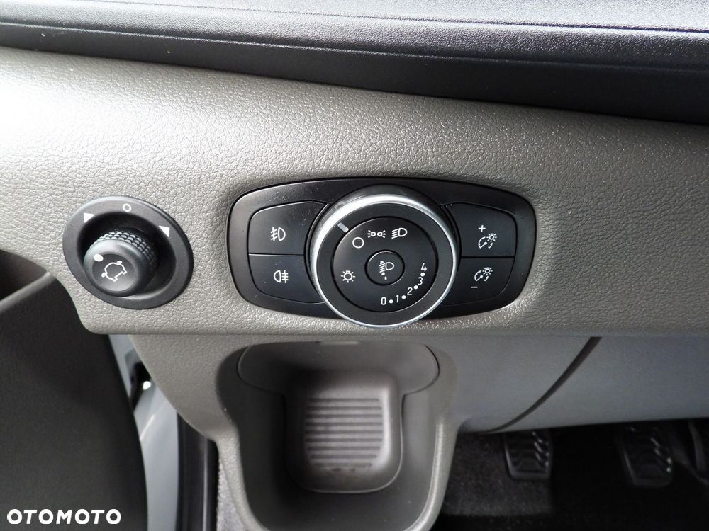 Ford TRANSIT KONTENER WINDA 8 PALET TEMPOMAT NAWIGACJA BLIŹNIACZE KOŁA KLIMATYZACJA  130KM - 28