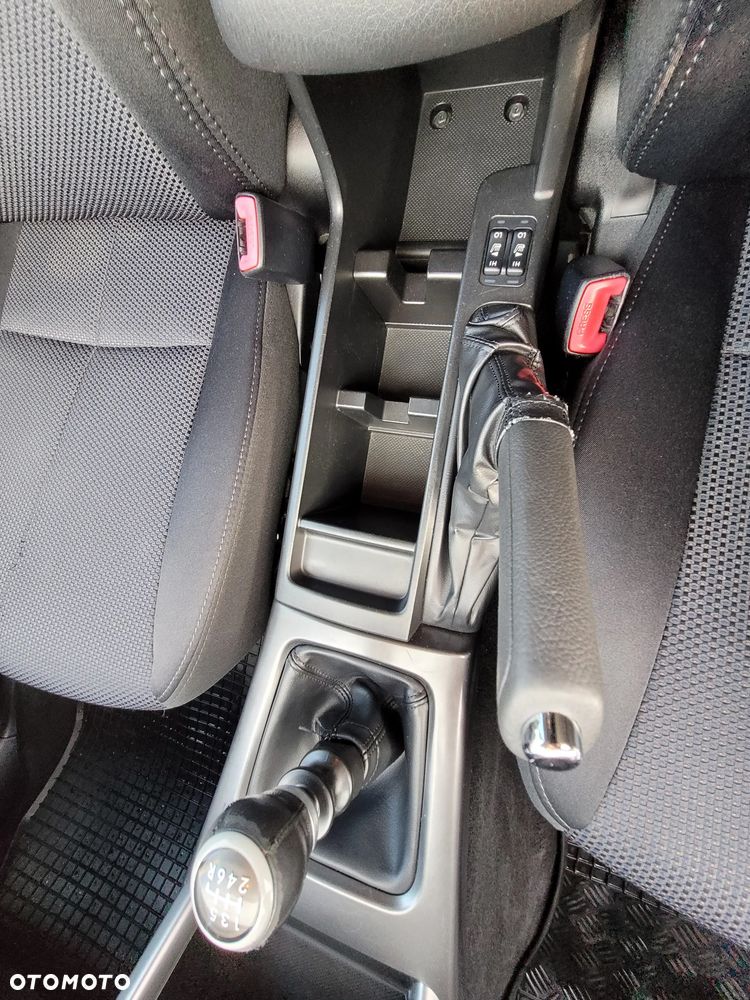 Subaru Forester 2.0D XE 000 Euro5 - 9