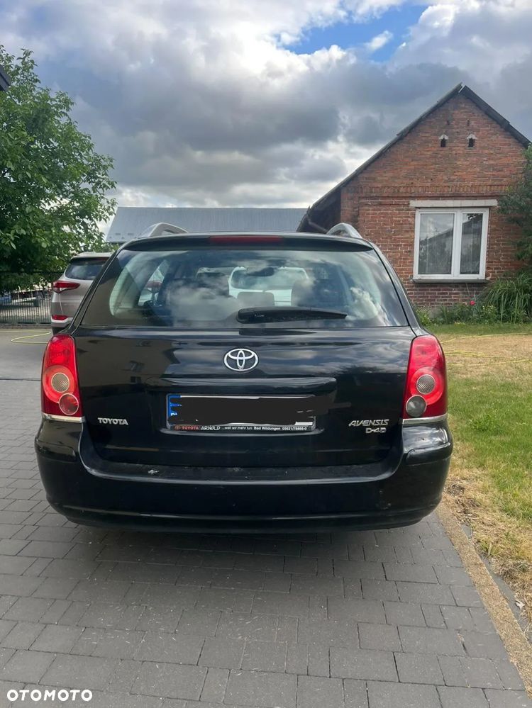 Toyota Avensis 2.0 D-4D Luna - 4