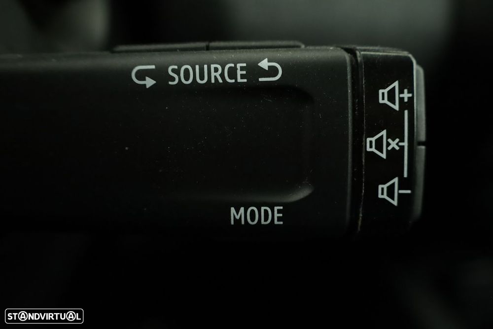 Mitsubishi Colt 1.0 MPI-T Invite - 17