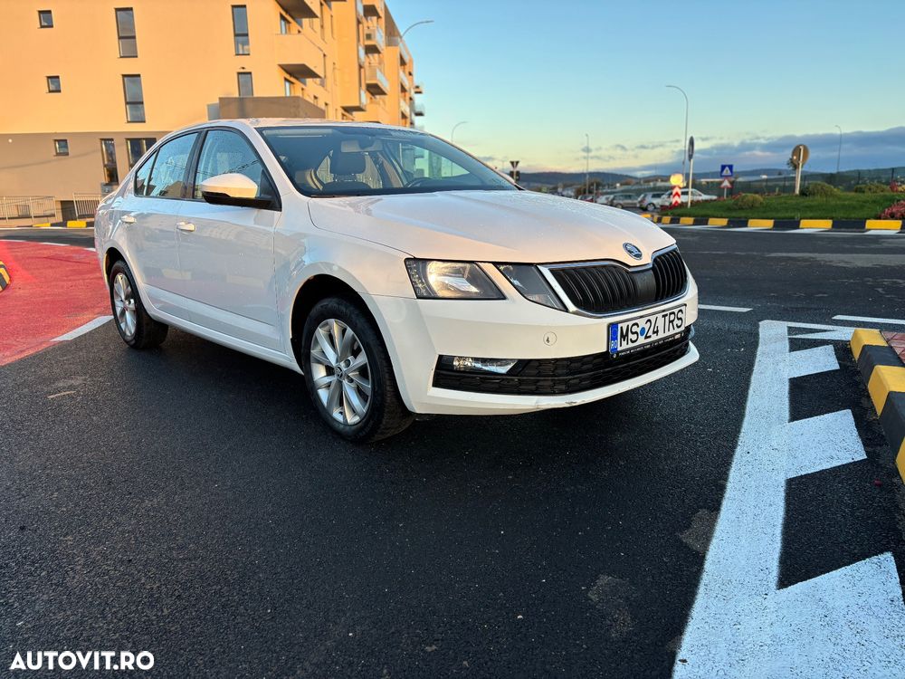 Skoda Octavia - 2